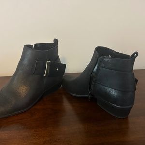 White mountain booties